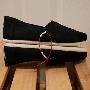 New Toms Canvas Slip-On Shoes - Women Size 6, Black